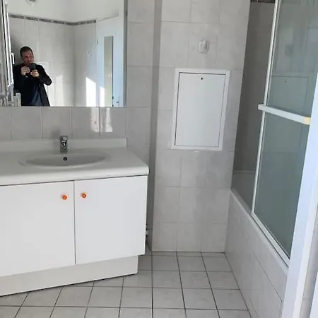 Beau Spacieux Et Calme Dans De Standing Apartment Boulogne-Billancourt